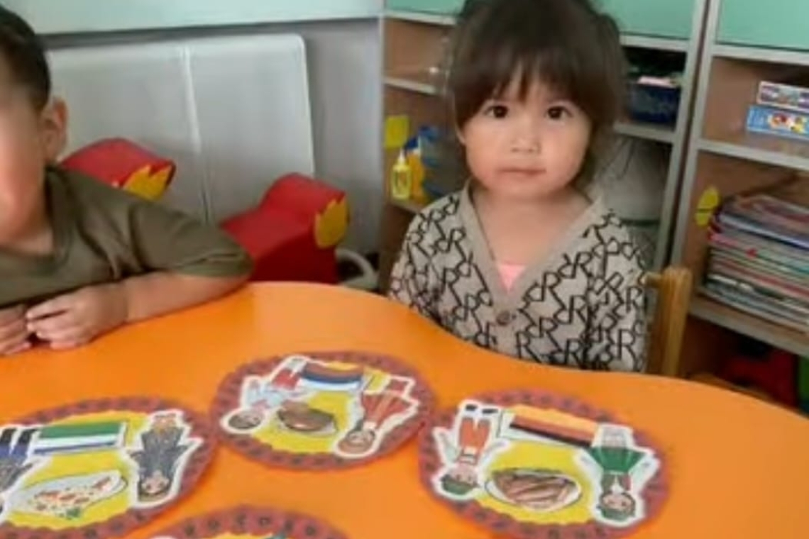 "Ұлттық тағамдар мен елдердің тулары" / «Национальная кухня и флаги стран»